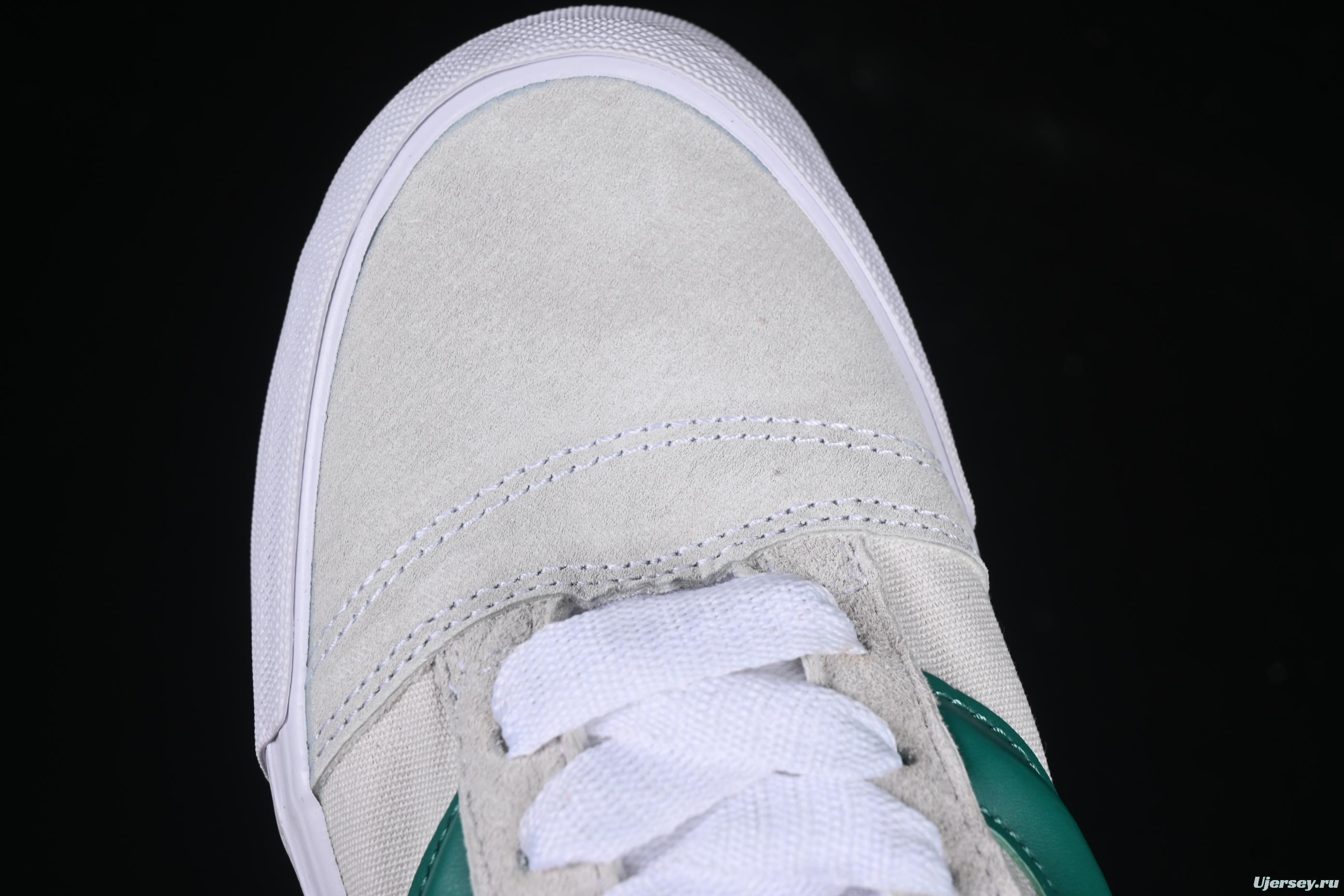 Vans Knu Skool Low-Top Retro Chunky Sneakers - VN000D6CJBG