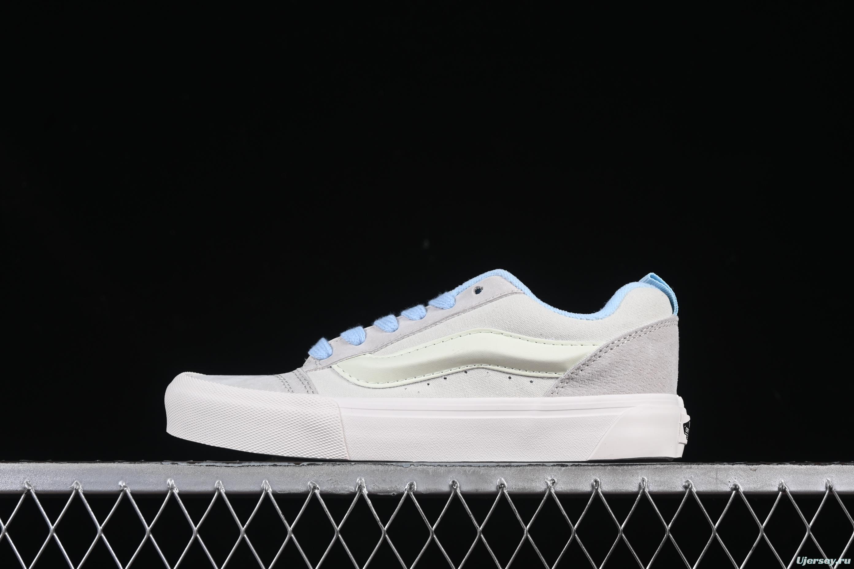 Vans Knu Skool Low-Top Retro Chunky Sneakers - VN000D6CZ5D