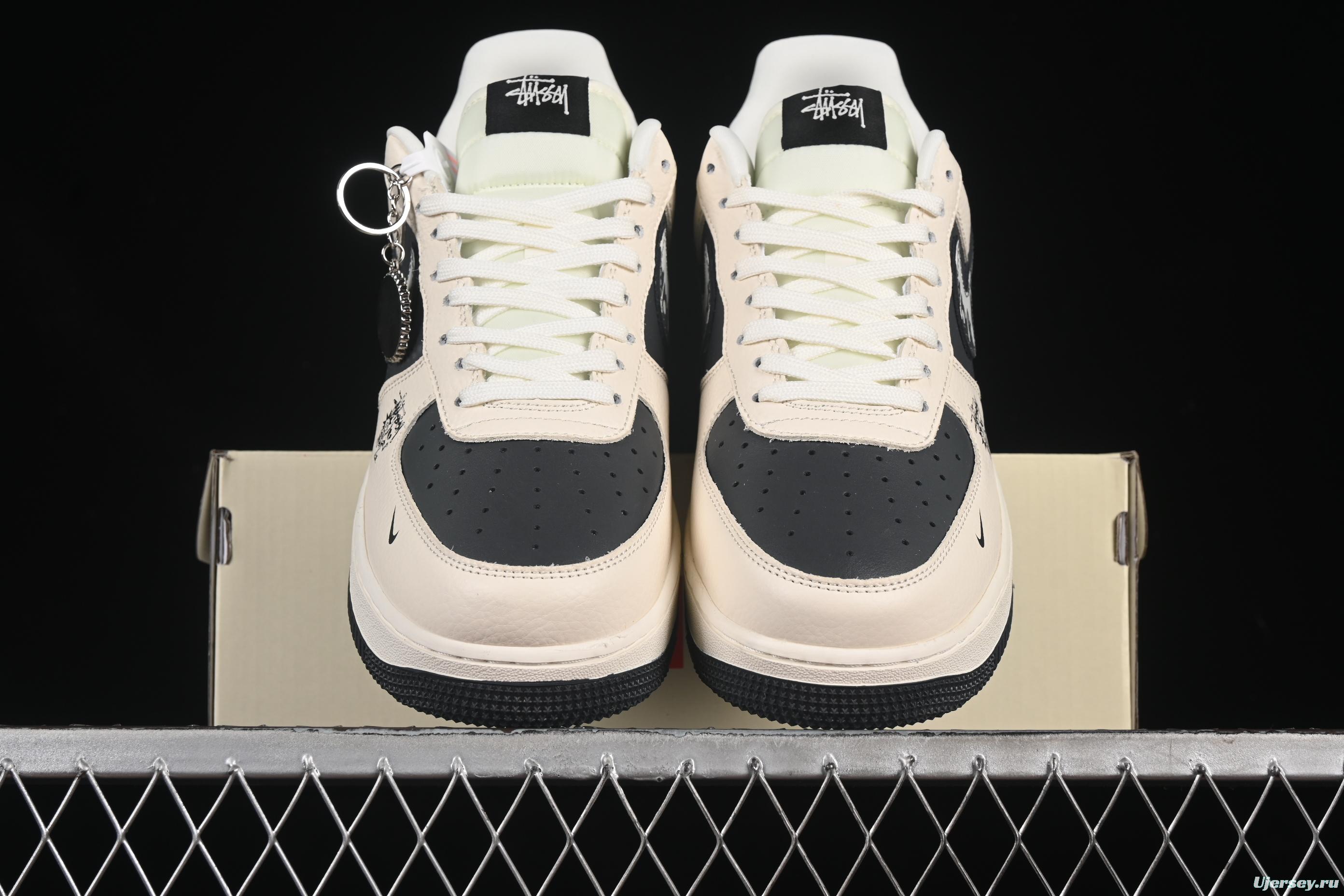 Nike Air Force 1 '07 Low Stussy Collaboration Beige Black Splatter Swoosh Casual Sneakers - DF0188-042