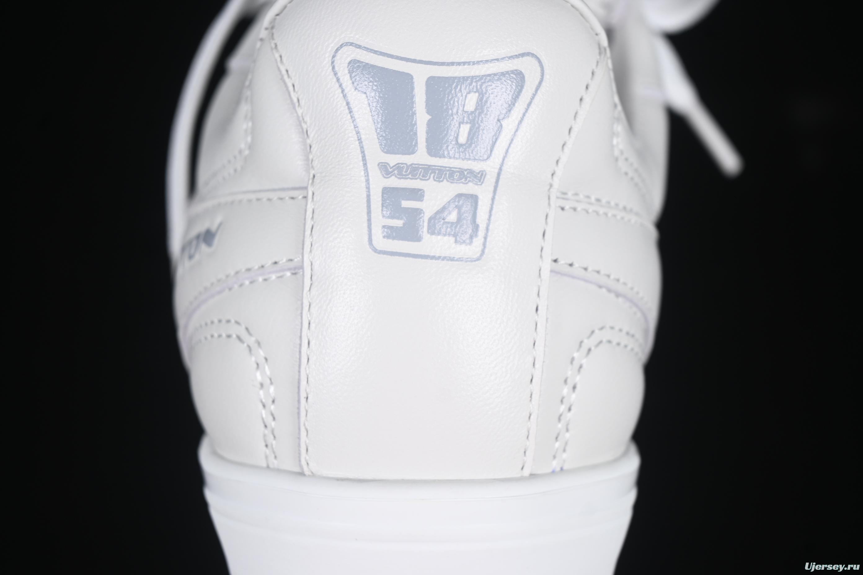 Louis Vuitton Footprint Soccer Low-Top Lifestyle Sneakers White - AJF6