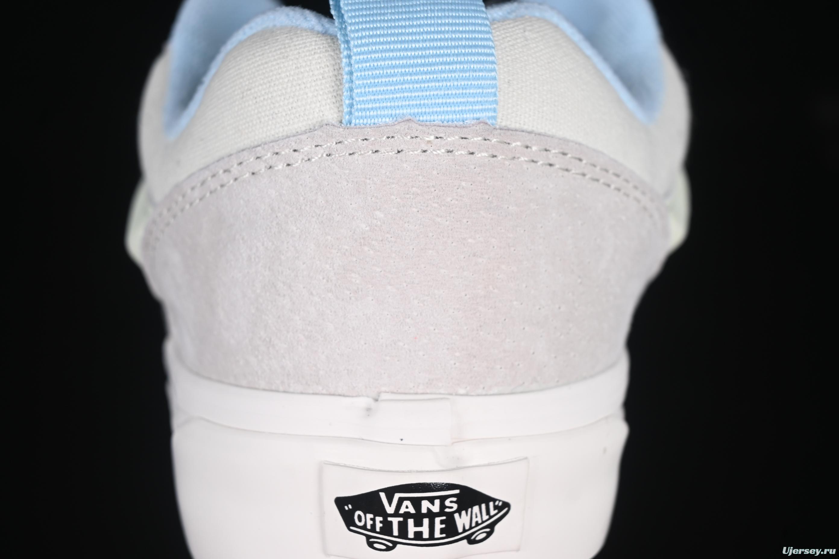 Vans Knu Skool Low-Top Retro Chunky Sneakers - VN000D6CZ5D