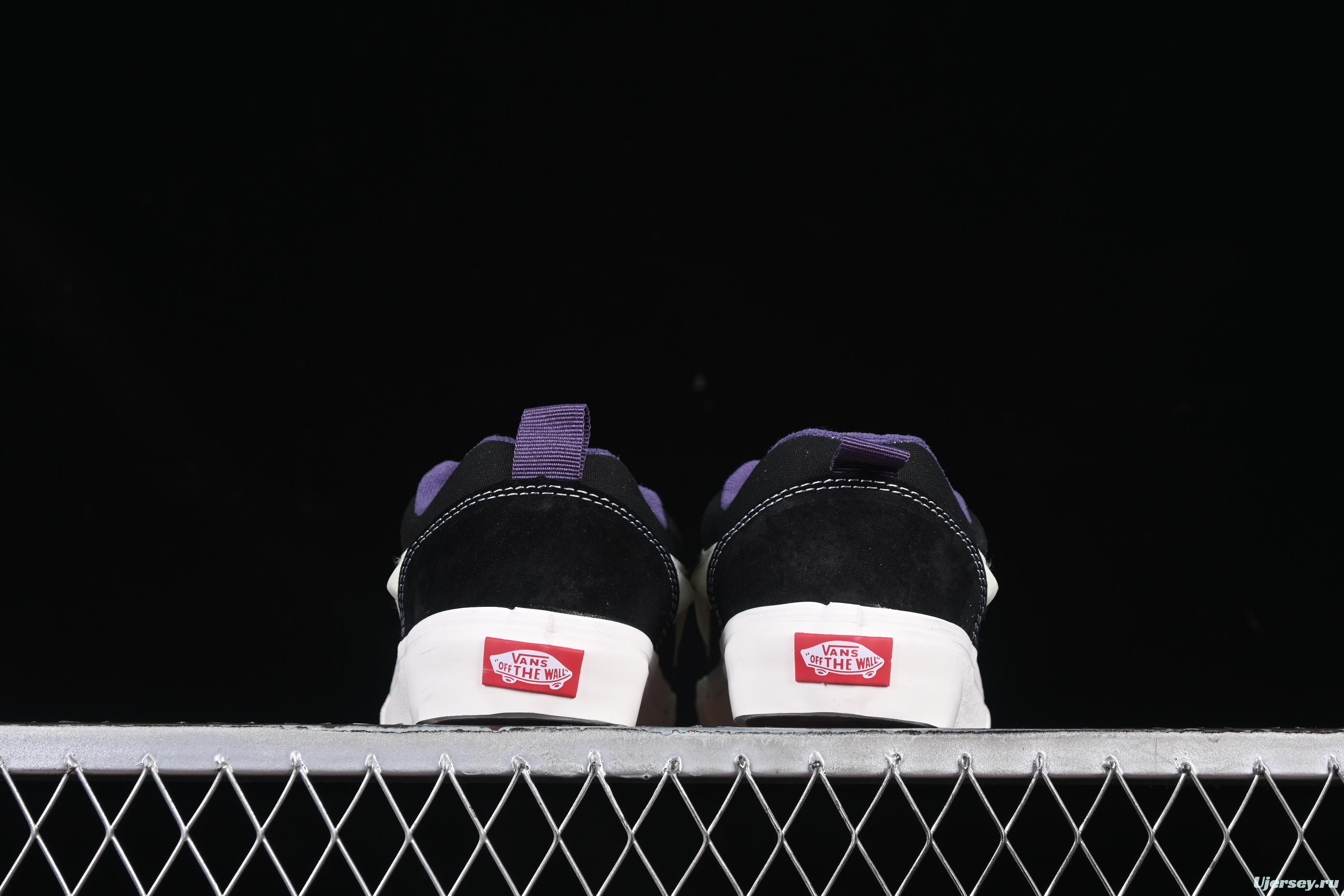 Vans Knu Skool Low Top Retro Chunky Sneakers - VN000D6CB5P