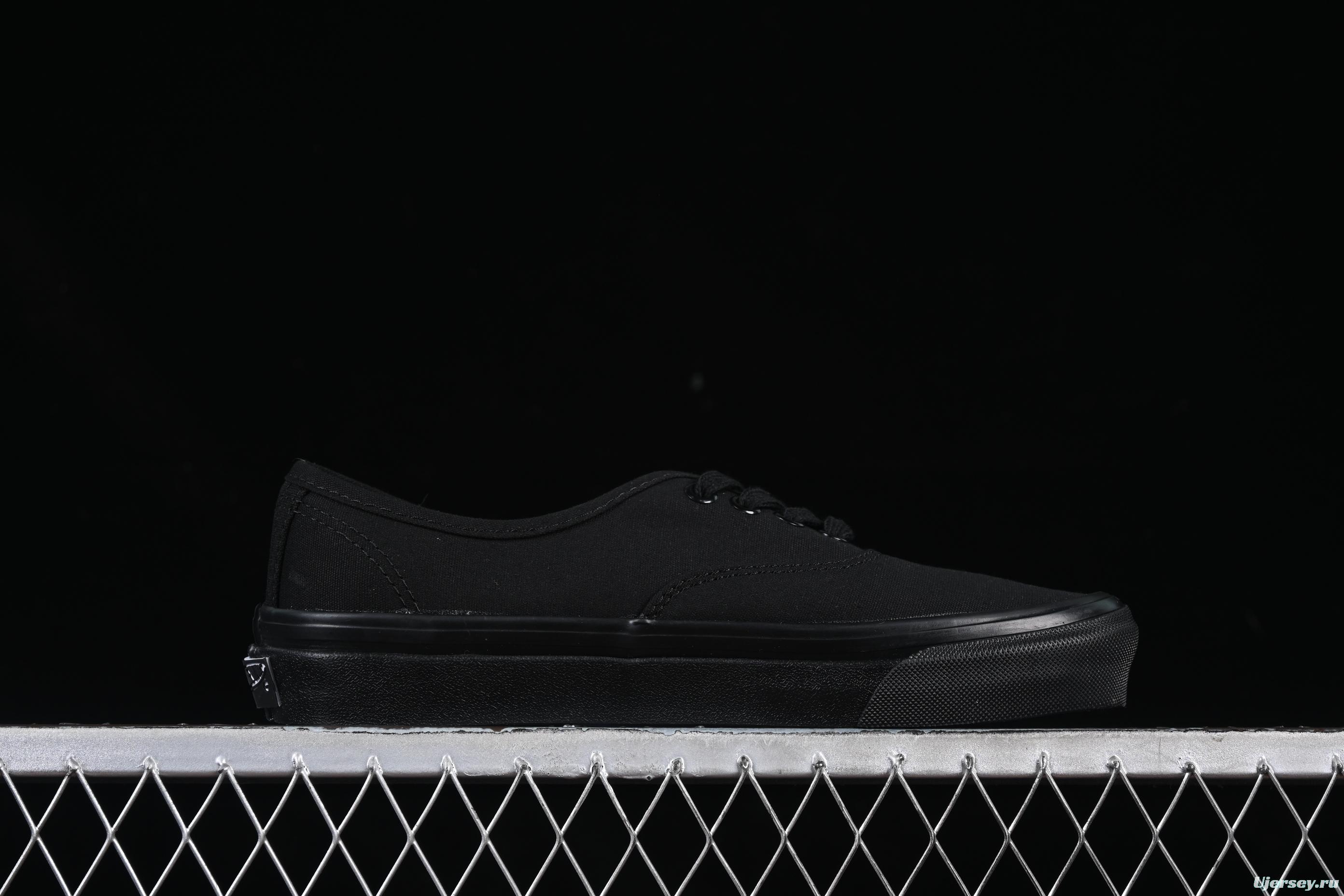 Vans Authentic Reissue 44 Low-Top Casual Skate Shoes - VN0A38ENMR2