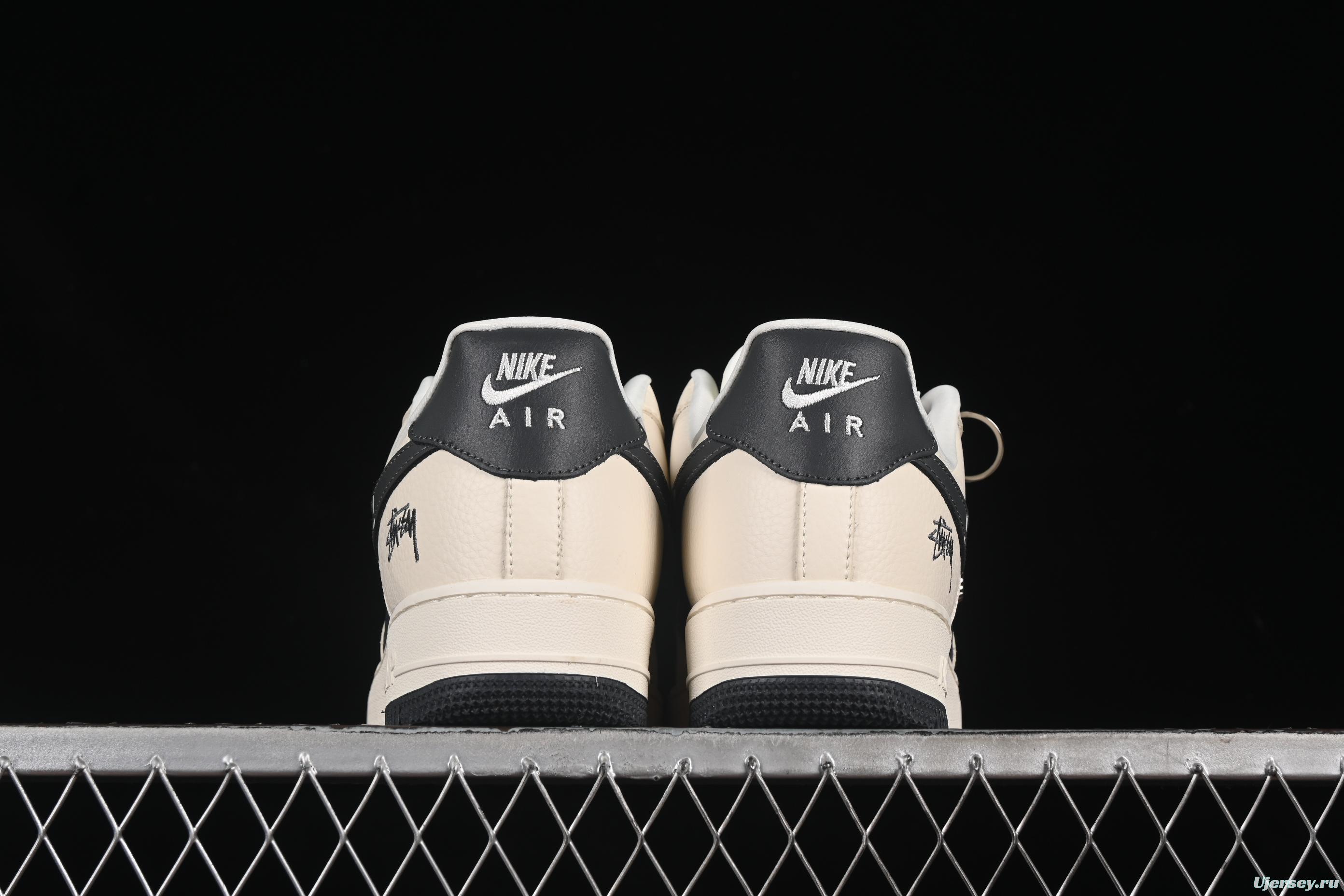 Nike Air Force 1 '07 Low Stussy Collaboration Beige Black Splatter Swoosh Casual Sneakers - DF0188-042