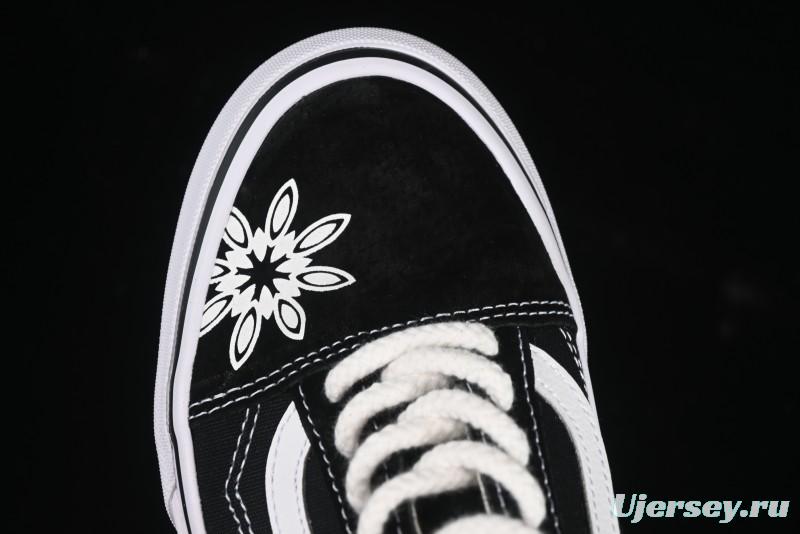 Vans Old Skool 36 Low-Top Retro Skate Shoes - VN000CRPGRN