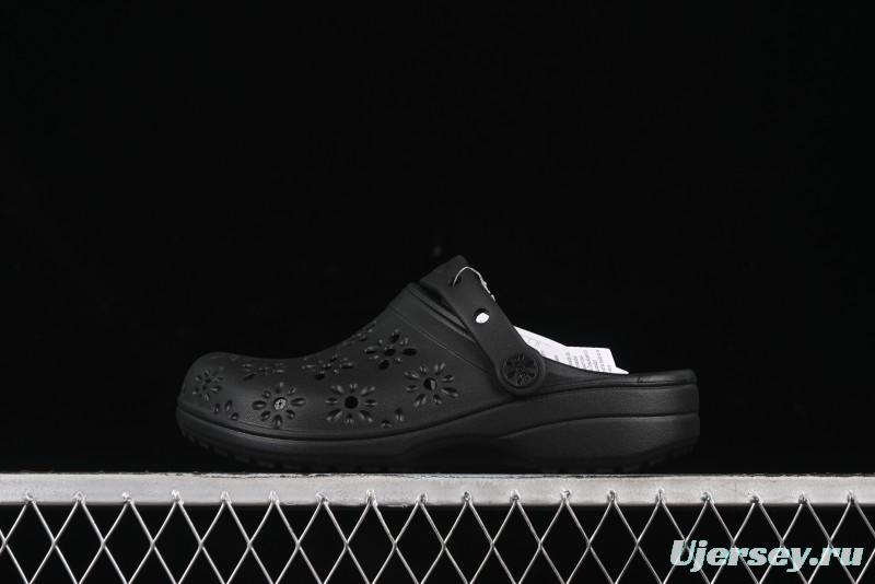 Crocs Classic Clog Two-Way Beach Sandals with Ventilation Holes - B.D4