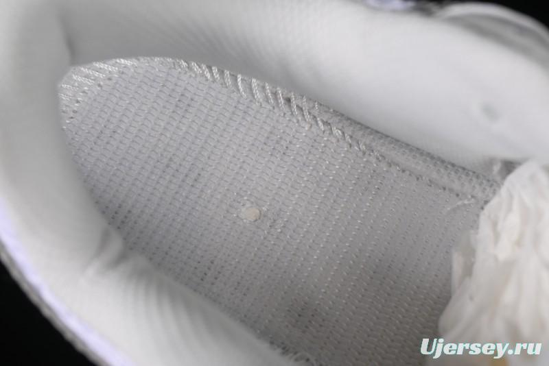 Nike V5 RNR Millennium Classic Retro Running Shoes with Foam Midsole - HJ5228-102