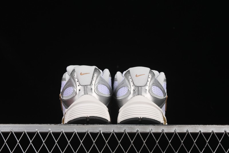 Nike V5 RNR Millennium Classic Retro Running Shoes with Foam Midsole - HJ5228-102