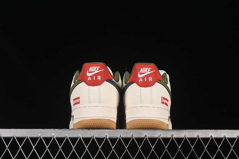 Nike Air Force 1 '07 Low Supreme Collaboration Gradient Gum Sole Casual Sneakers - XS1958-567