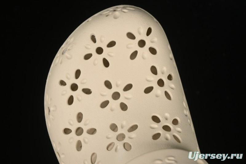 Crocs Classic Clog Two-Way Beach Sandals with Ventilation Holes - B.D4