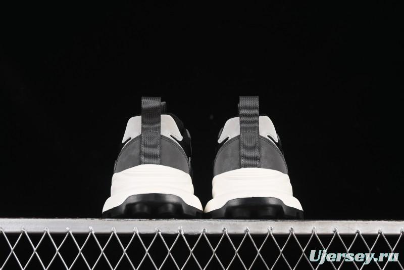 Adidas Thick Sole Waffle Retro Running Shoes with Comfortable Upper and Anti-Slip Sole - 63093901001