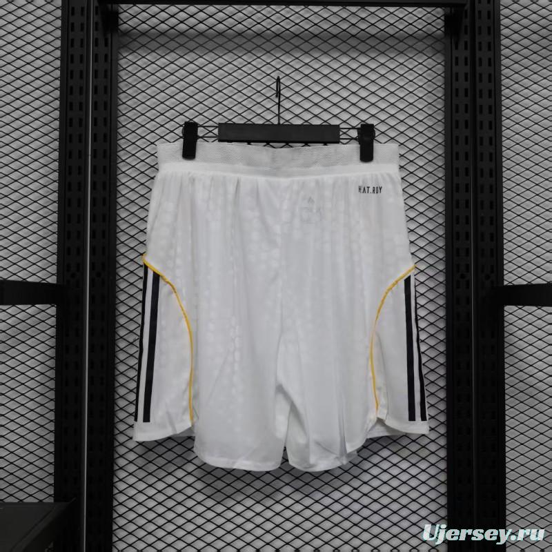 Player Version 25/26 Real Madrid Home Shorts