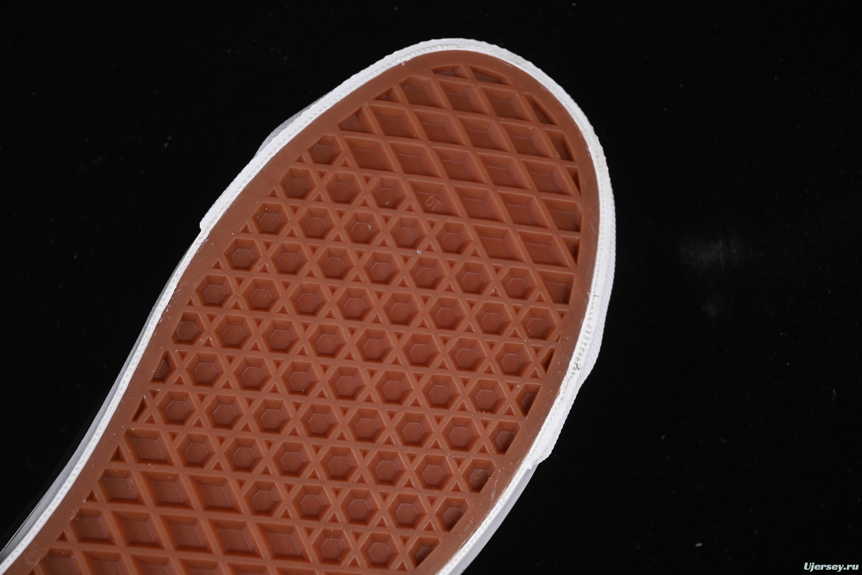 Vans Old Skool 36 Vibram Low-Top Retro Skate Shoes - VN000D2GBA2