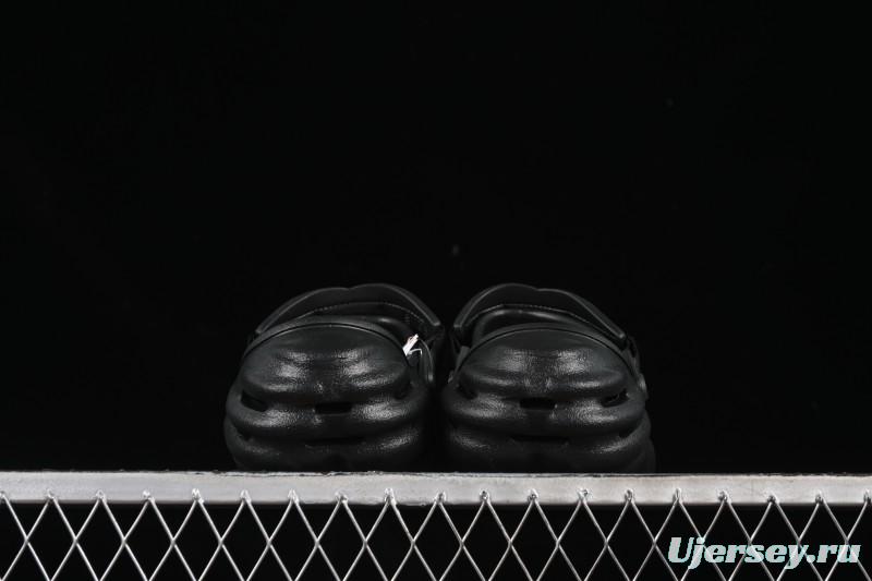 Crocs Classic Clog Slip-On Beach Sandals with Ventilation Holes - B.D4