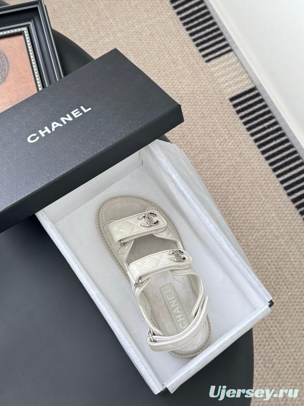2025 Women Chanel White Leather Sandals LY00320
