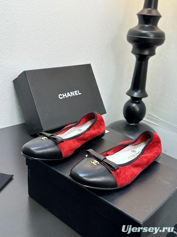 2025 Women CHANEL Red And Black Lambskin Ballet Flats Classic Bow Detail CC Logo LY00360(F)