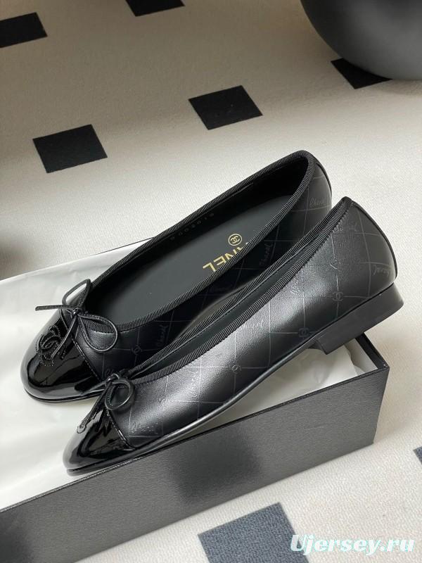 2025 Women Chanel Black Patent Leather Ballet Flats