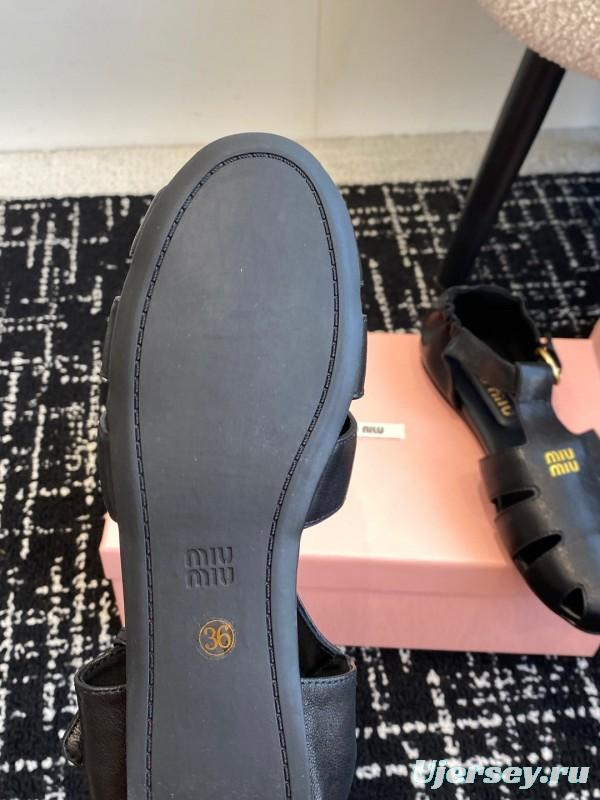 2025 Women Miu Miu Black Leather Flat Roman Sandals