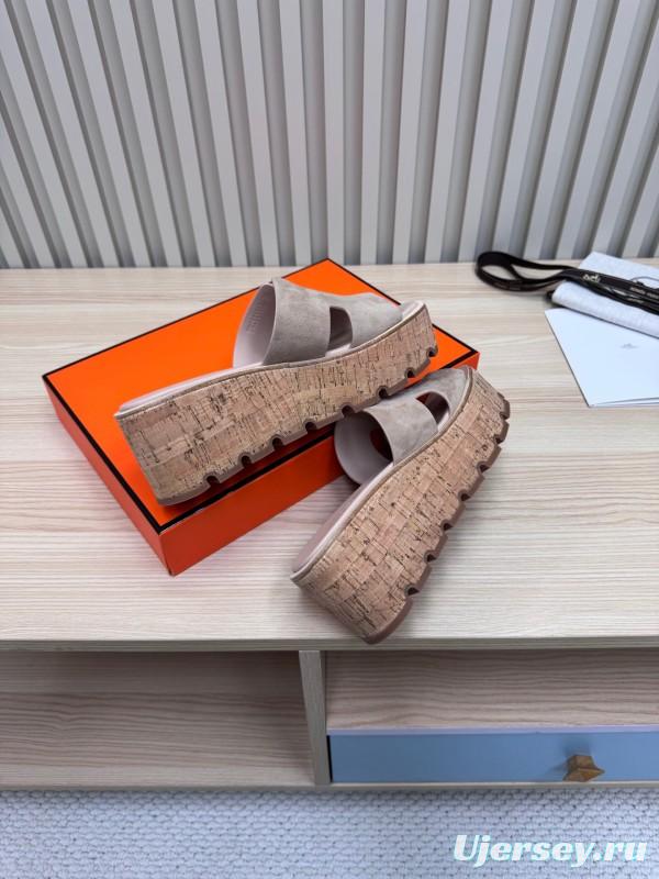 2025 Women Hermès Beige Suede Slip-On Sandals