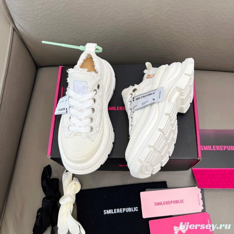 2025 Unisex Smile Republic White Canvas Thick Sole Casual Sneakers Frayed Edge LY00291