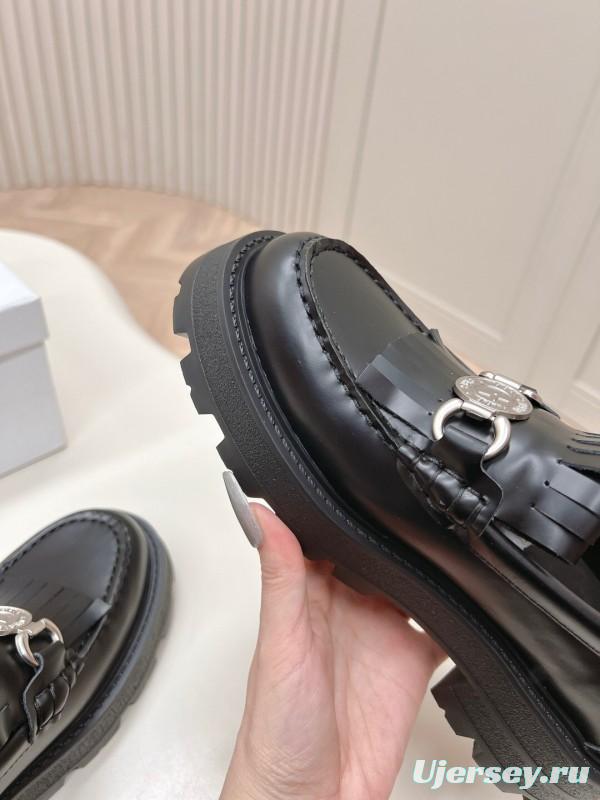 2025 Women Dior Black Leather Loafers KFY00350