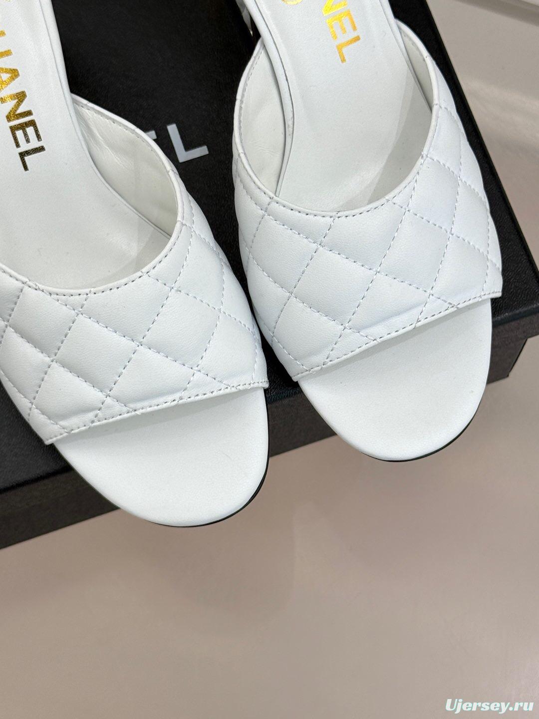 2025 Women Chanel White Lambskin Quilted Heeled Slippers