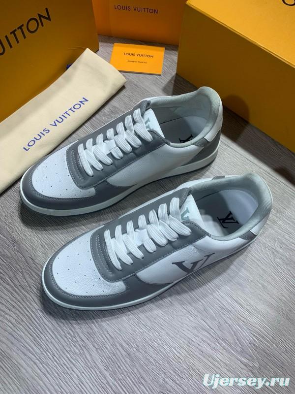 2024 Unisex Louis Vuitton White Grey Calfskin Leather Sneakers MJ00380