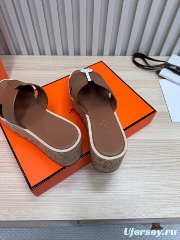 2025 Women Hermès Brown Leather Slippers KFY00280