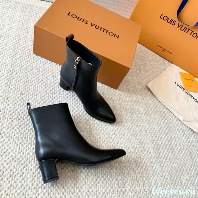 2024 Women Louis Vuitton Black Leather Boots MJ00410