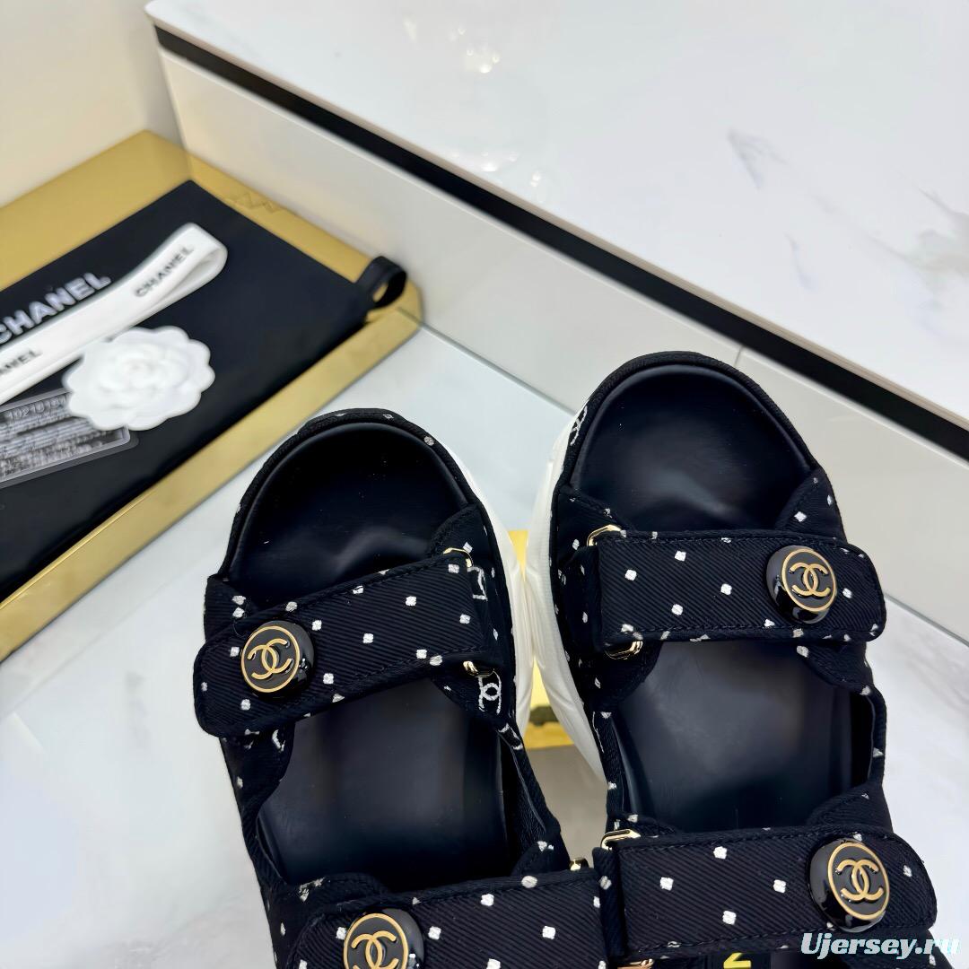 2025 Womens Chanel Black Velvet Sandals Logo Platform LY00330