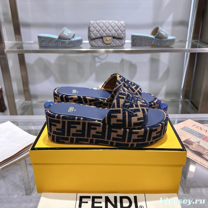 2025 Fendi Navy Beige Jacquard Fabric Platform Slippers