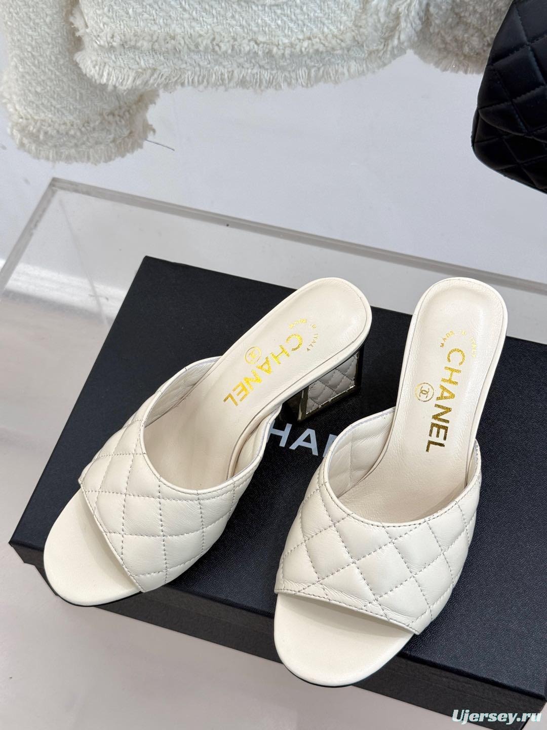 2025 Women Chanel White Lambskin High Heel Slippers Quilted KFY00260