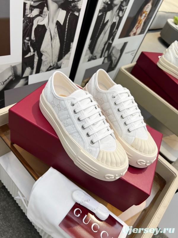 2025 Women Gucci White Canvas Sneakers LY00360