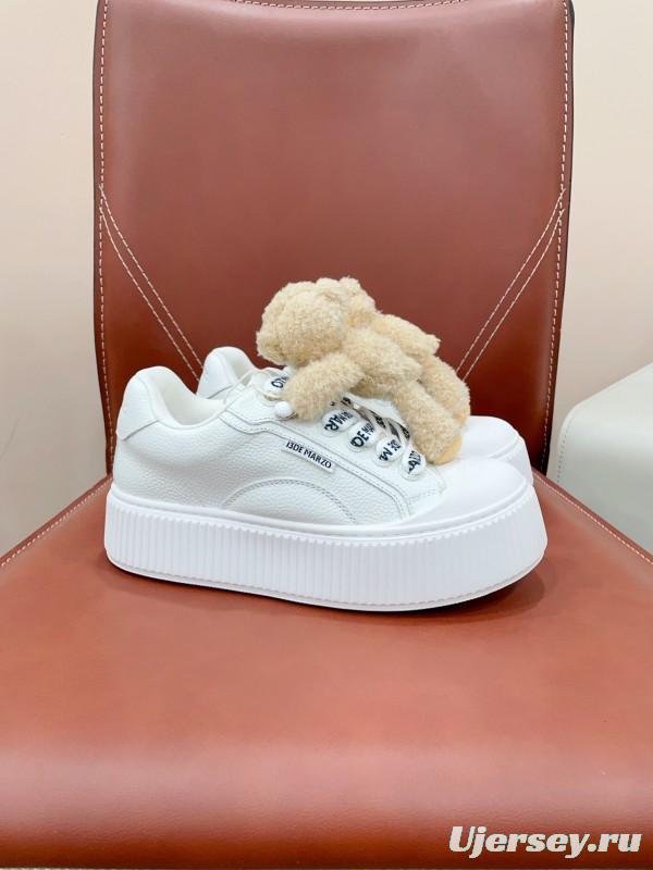 2025 Women 13DE MARZO White Leather Sneakers Plush Toy KFY00300