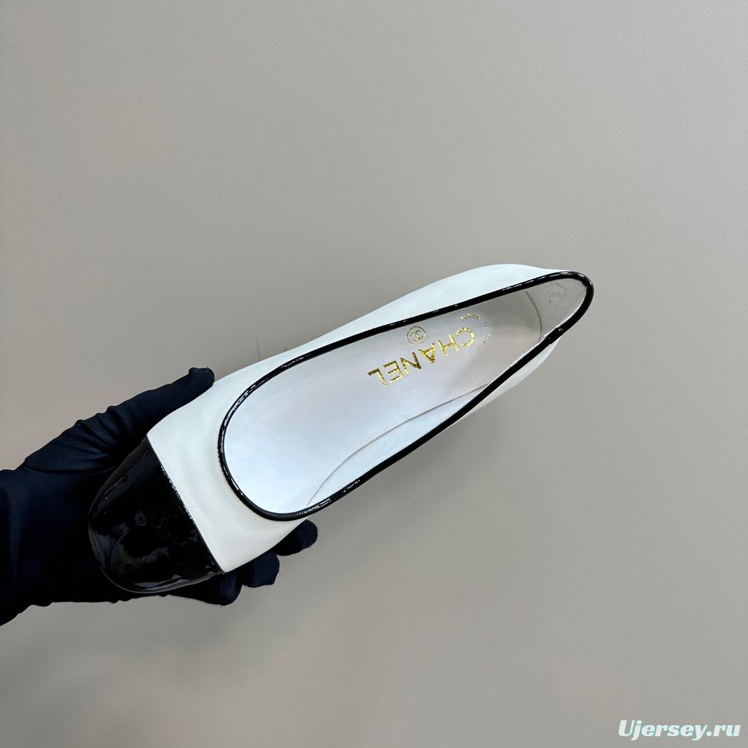 2025 Women Chanel White Black Leather Block Heel Pumps