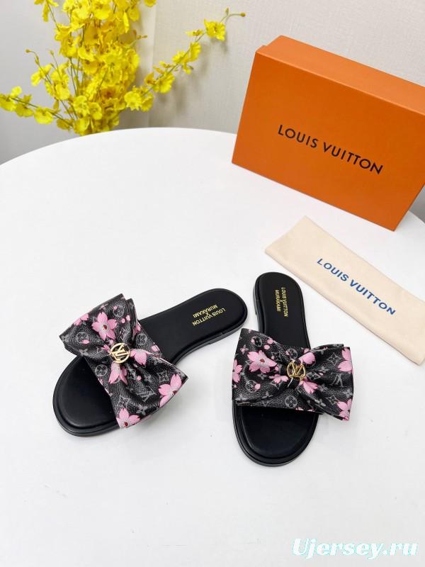 2025 Women Louis Vuitton Black Pink Leather Slippers LY00190