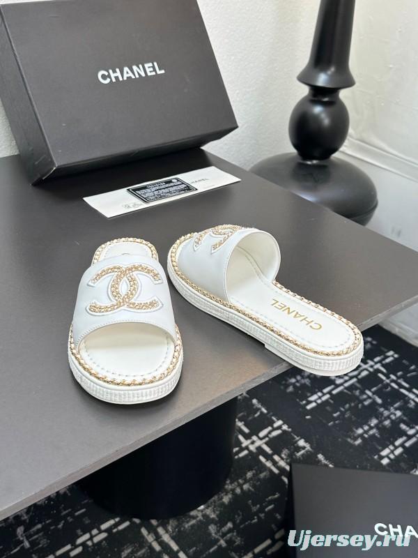 2025 Slippers CHANEL White Leather Woven Chain CC Logo LY00320