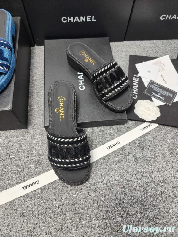 2025 Women Chanel Black Fabric Slippers LY00360