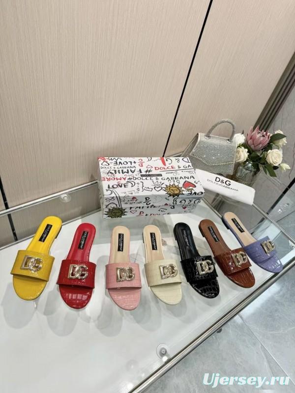 2025 Women Dolce & Gabbana Pink Leather Slippers LY00190