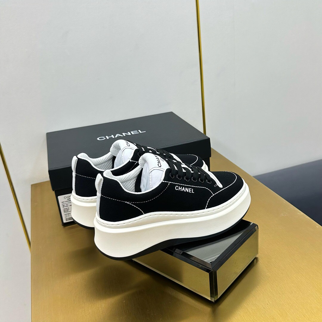 2025 Women Chanel Black White Leather Sneakers