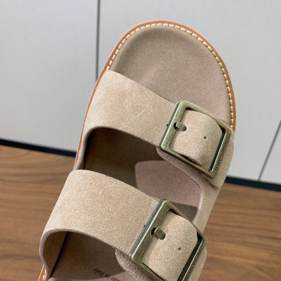 2025 Unisex Brunello Cucinelli Beige Suede Leather Slippers KFY00250
