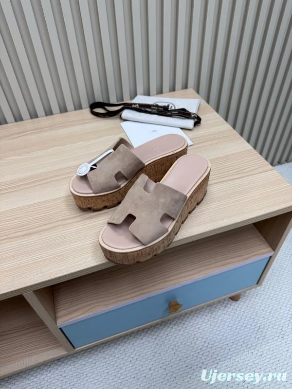 2025 Women Hermès Beige Suede Slip-On Sandals