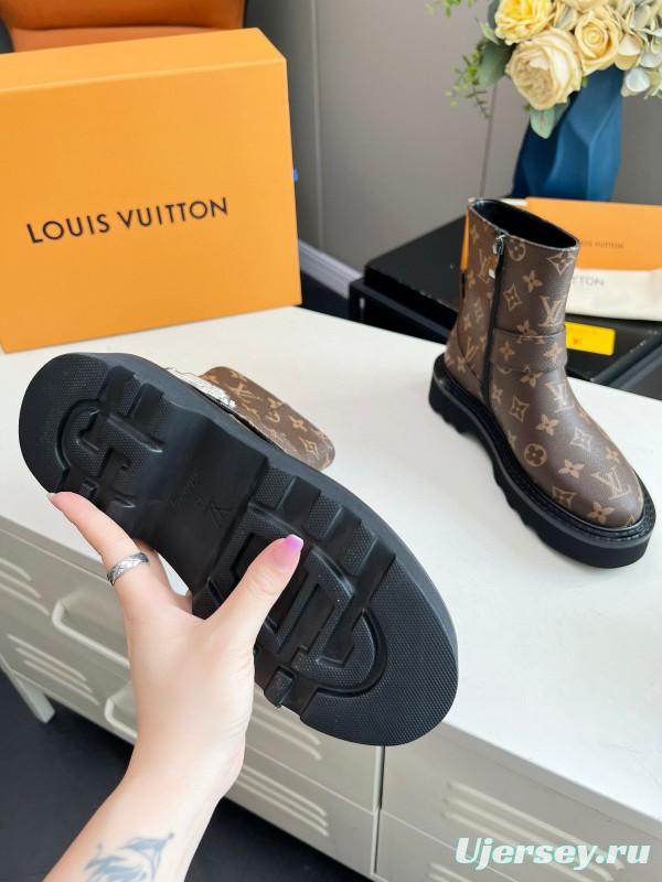 2024 Women Louis Vuitton Brown Monogram Leather Ankle Boots MJ00310