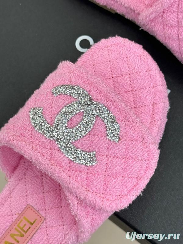 2025 Slippers Chanel Pink Terry Cloth Crystal CC Logo KFY00220