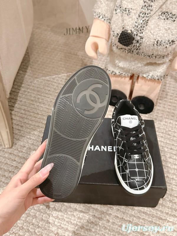 2025 Women Chanel Black White Leather Sneakers