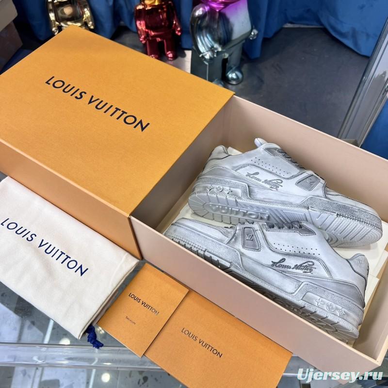 2025 Unisex Louis Vuitton Silver Leather LV Trainer