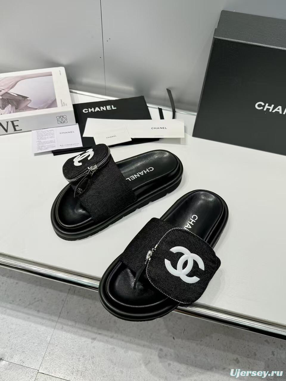 2025 Slippers Chanel Black Fabric Slippers