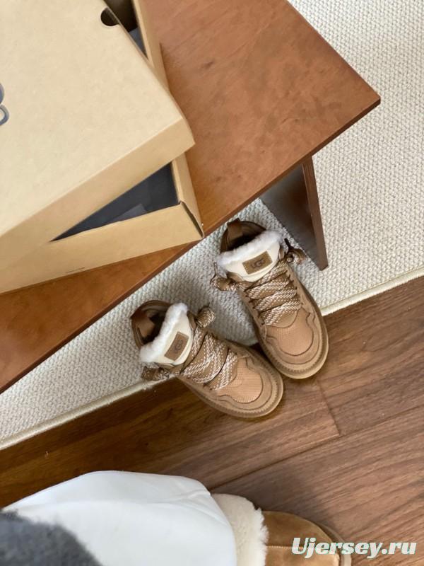 2024 Kids UGG Beige Suede Sheepskin Sneaker