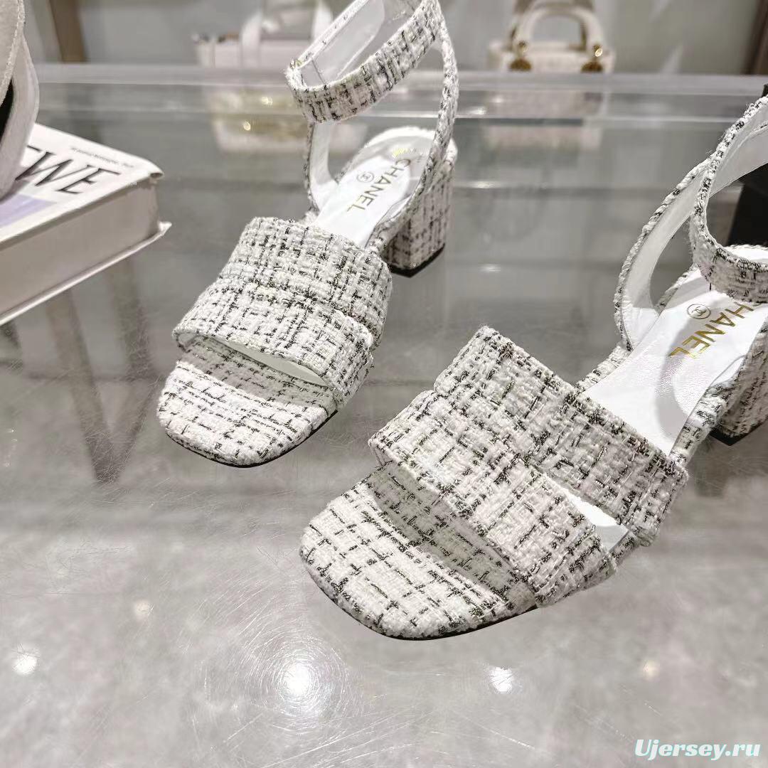 2025 Women Chanel White Black Tweed Leather Sandals LY00280