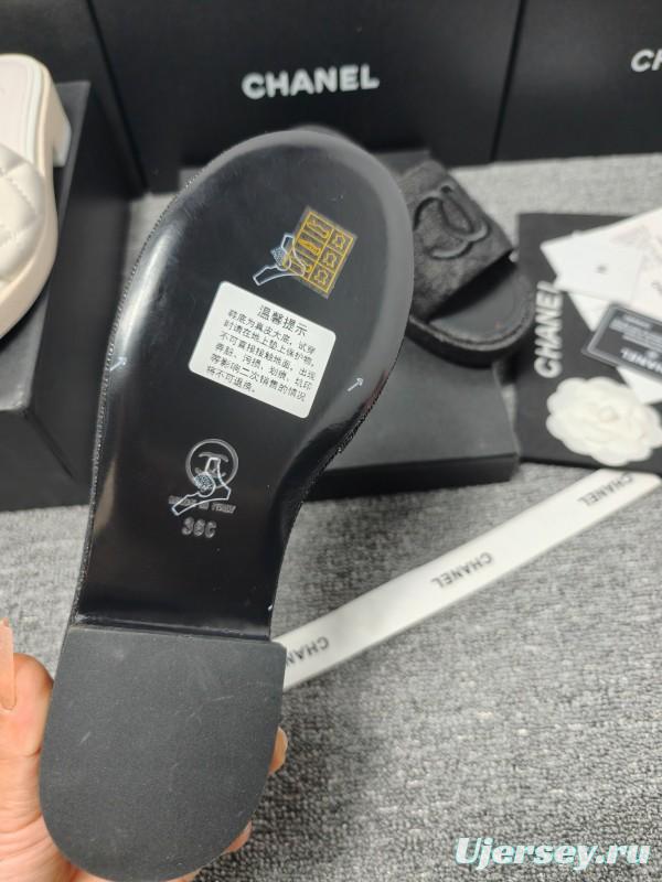 2025 Slippers Chanel Black Fabric Slippers